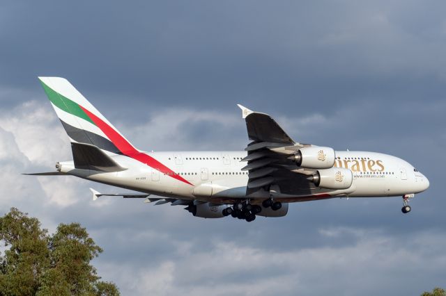 Airbus A380-800 (A6-EEK) -  A380-861 cn 132. Emirates A6-EEK final rwy 21 YPPH 25 March 2023_