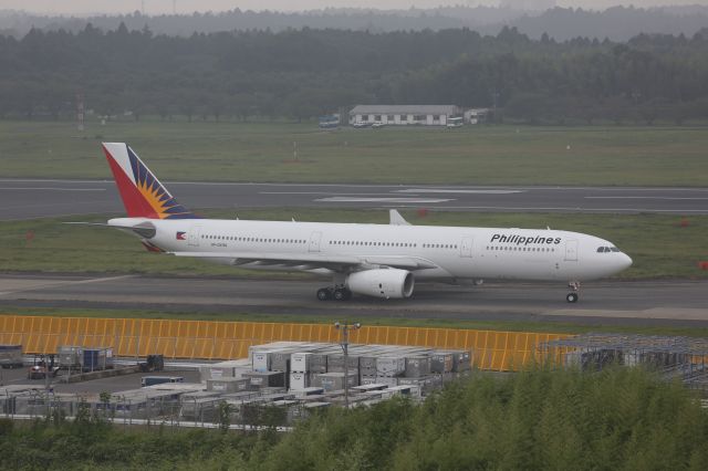 Airbus A330-300 (RP-C8760)