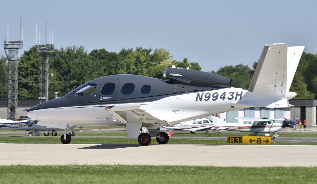 Cirrus Vision SF50 (N9943H) - Airventure 2017