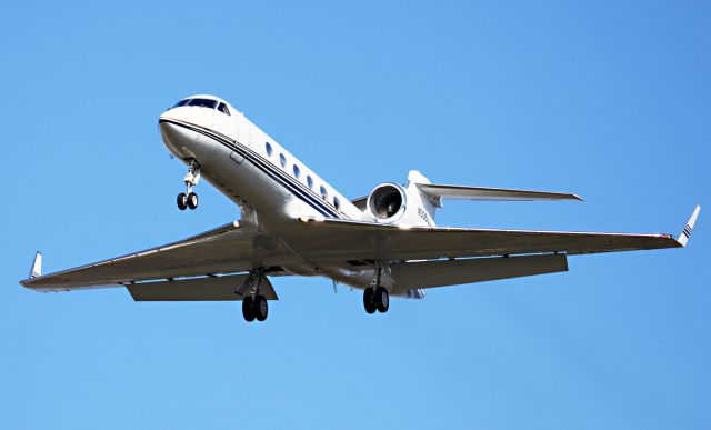 Gulfstream Aerospace Gulfstream IV (N335LL)