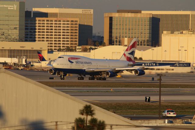 Boeing 747-400 (G-CIVX)