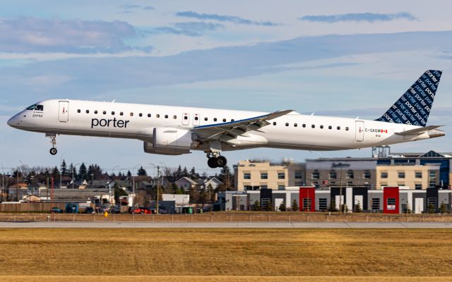 EMBRAER ERJ-190-400 (C-GKQW)