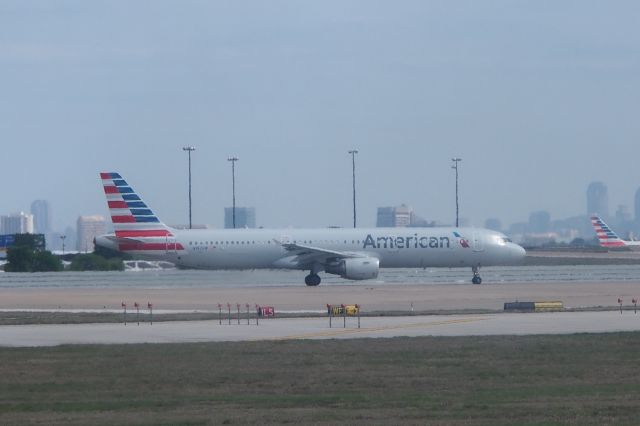 Airbus A320 (N157UW)