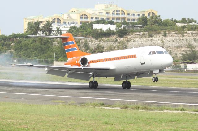 Fokker 70 (PH-KBX)