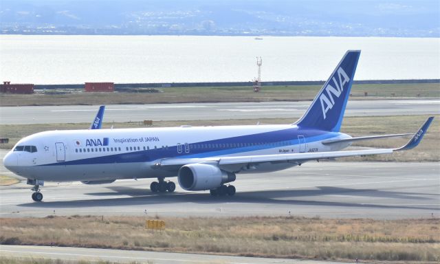 BOEING 767-300 (JA627A)