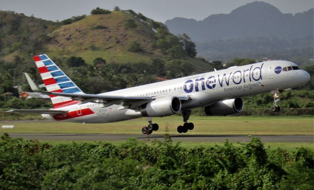 Boeing 757-200 (N174AA)