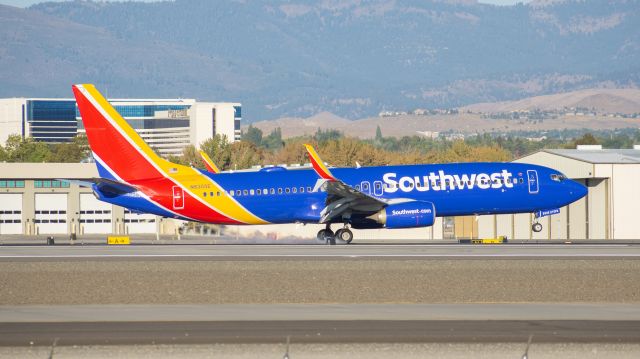 Boeing 737-800 (N8305E) - SWA803 LAX-RNO