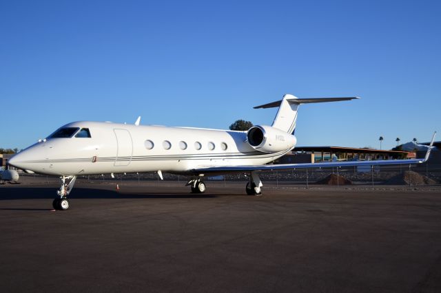 Gulfstream Aerospace Gulfstream IV (N450L)