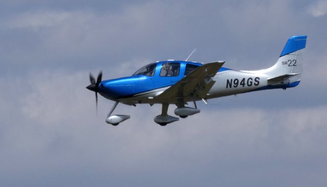 Cirrus SR-22 (N94GS) - On final is this 2007 Cirrus SR22 in the Spring of 2020.