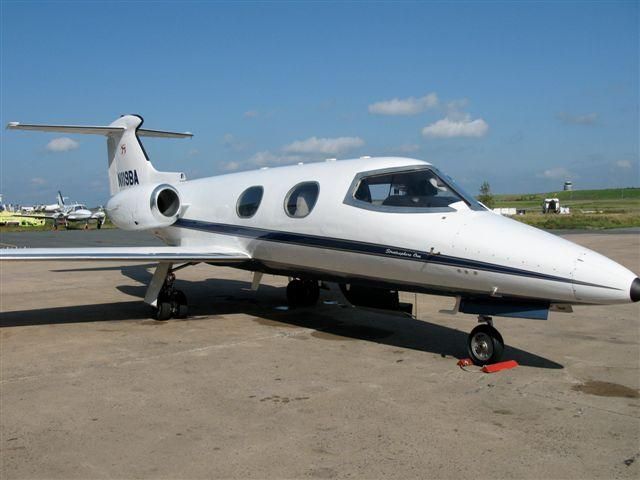 Learjet 23 (N119BA)