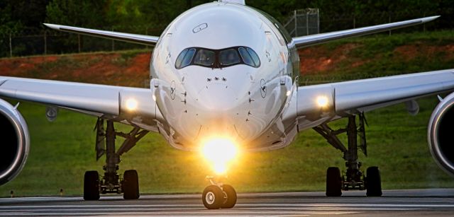 Airbus A350-900 (D-AIXJ) - DLH429 ready to depart KCLT