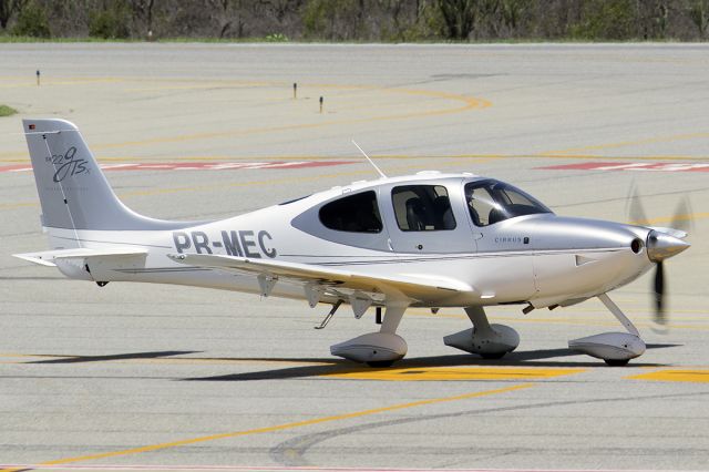 Cirrus SR-22 (PR-MEC)