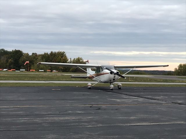 Cessna Skyhawk (N5PT)