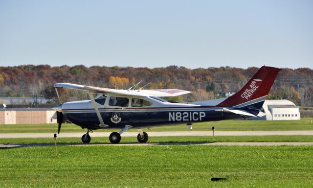 Cessna Skylane (N821CP) - Civil Air Patrol Cessna 182T N821CP in Ann Arbor