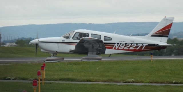 Piper Dakota / Pathfinder (N9227T) - Taxiing for departure is this 1985 PIper PA-28-236 Dakota in the Autumn of 2024.