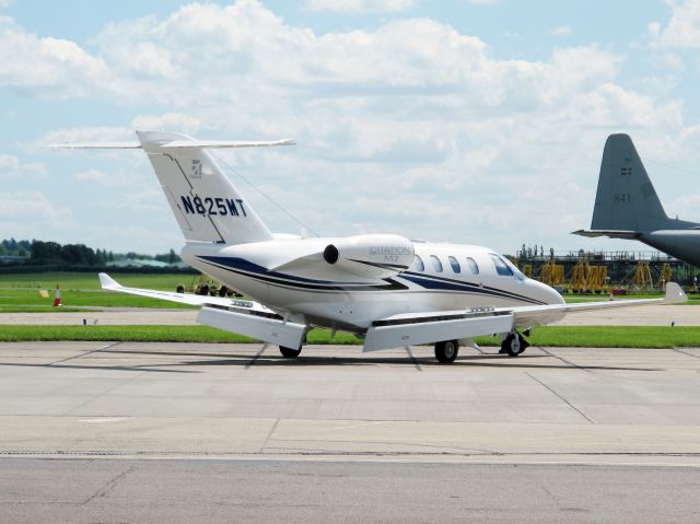 Cessna Citation CJ1 (N825MT) - Ground flaps extended.