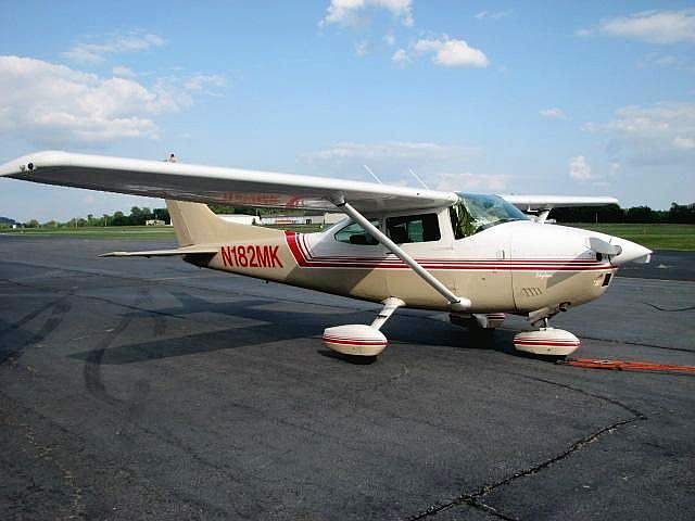 Cessna Skylane (N182MK)