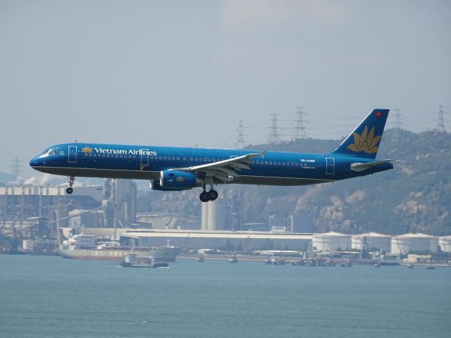 Airbus A321 (VN-A395)