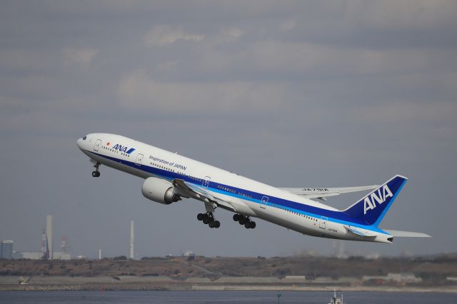 BOEING 777-300ER (JA791A) - November 18th 2018:HND-LHR.