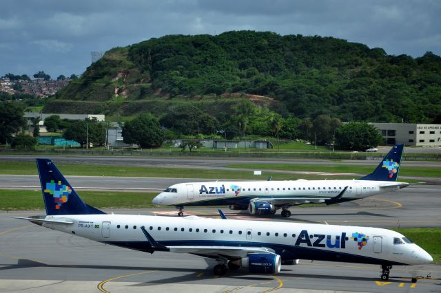 Embraer ERJ-190 (PR-AYJ) - 27/06/2017
