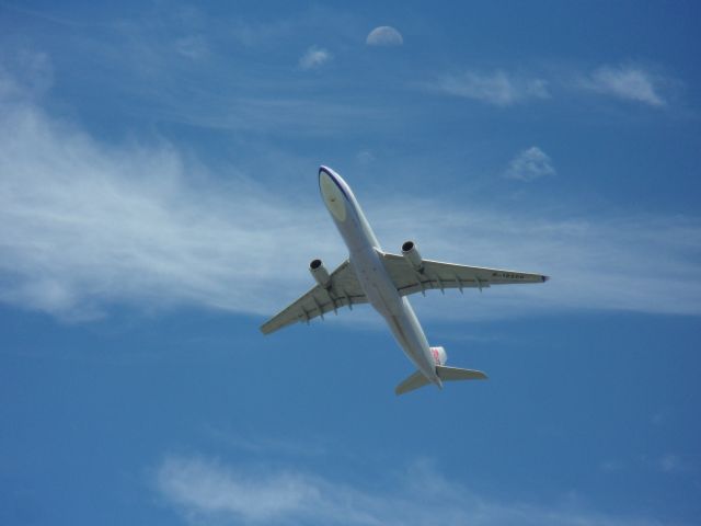 Airbus A330-300 (B-18308) - CHINA AIRLINES A330-302 B-18308 Take off