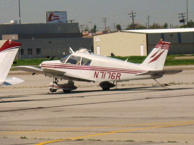 Piper Cherokee (N7176R) - PARKED AT FULLERTON