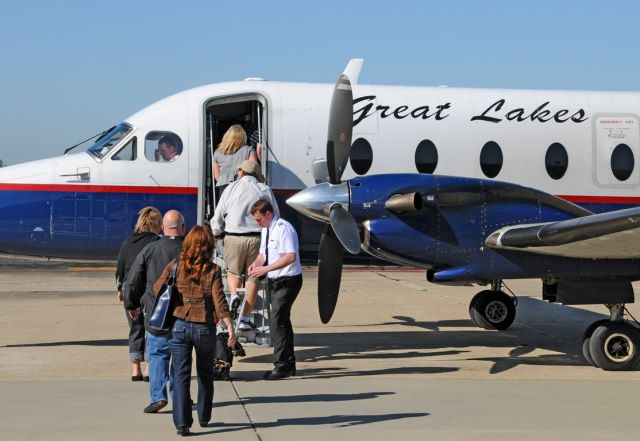 Beechcraft 1900 (N208GL)