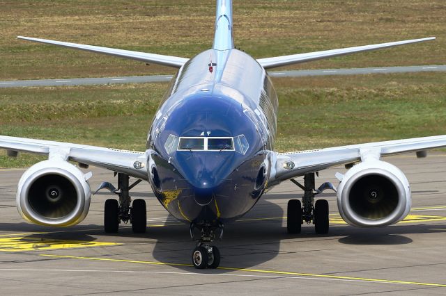 Boeing 737-800 (OO-JAF)