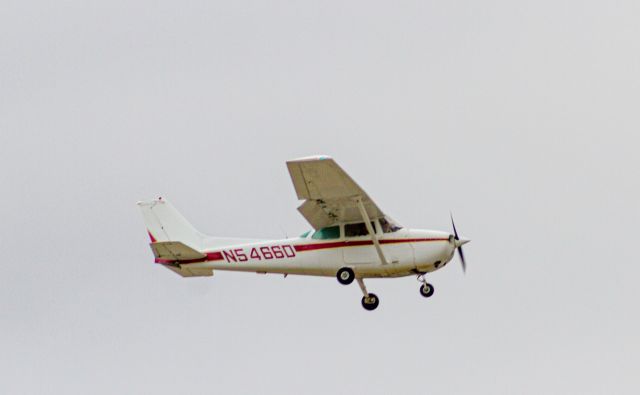 Cessna Skyhawk (N54660)