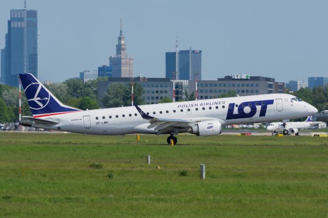 Embraer ERJ-190 (SP-LMH)