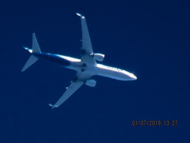 Boeing 737-900 (N260AK)