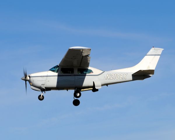 Cessna Centurion (N210BX)