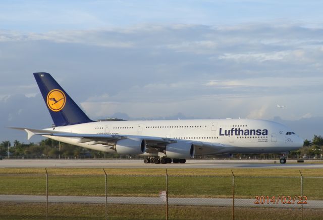 Airbus A380-800 (D-AIMA)