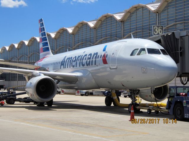 Airbus A319 (N737US)