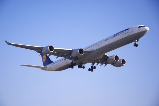 Airbus A340-600 (D-AIHY)