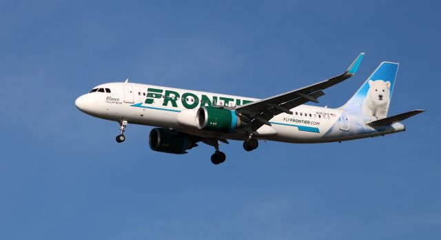 Airbus A320neo (N353FR) - On final is this 2019 Frontier Airlines Airbus A320-251N with "Blanco" the Polar Bear on the Tail from the Autumn of 2020.