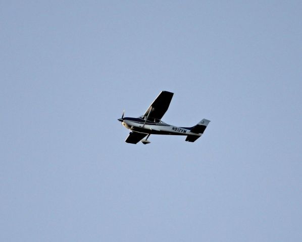 Cessna Skylane (N912VM)