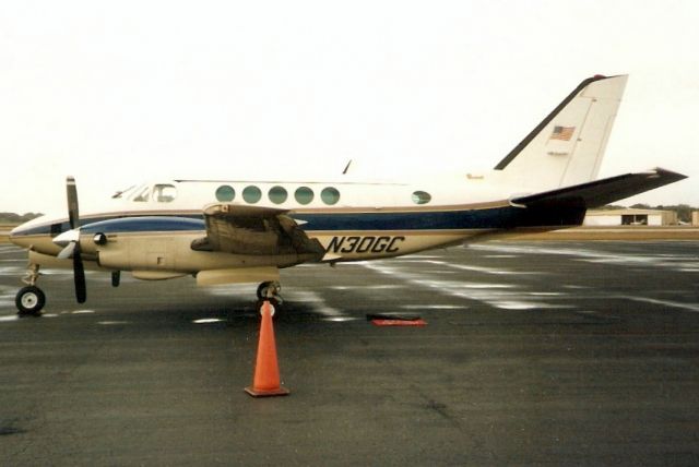 Beechcraft King Air 100 (N30GC) - Seen here in Jan-92.  Written off 6-Nov-07 near KCNO.