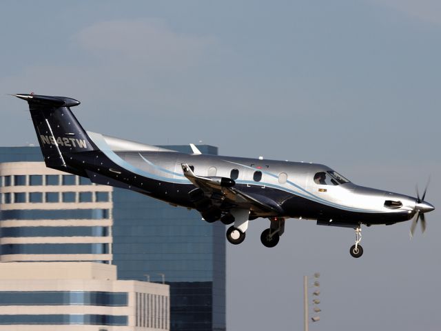 Pilatus PC-12 (N942TW) - August 11, 2006