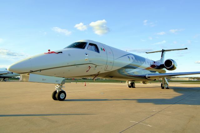 Embraer ERJ-135 (XA-LBO)