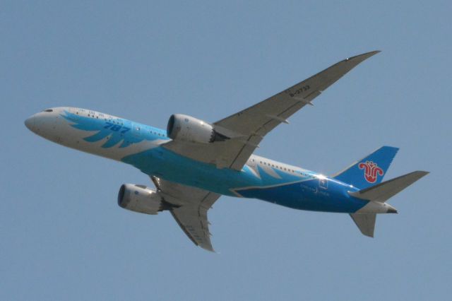 Boeing 787-8 (B-2727)