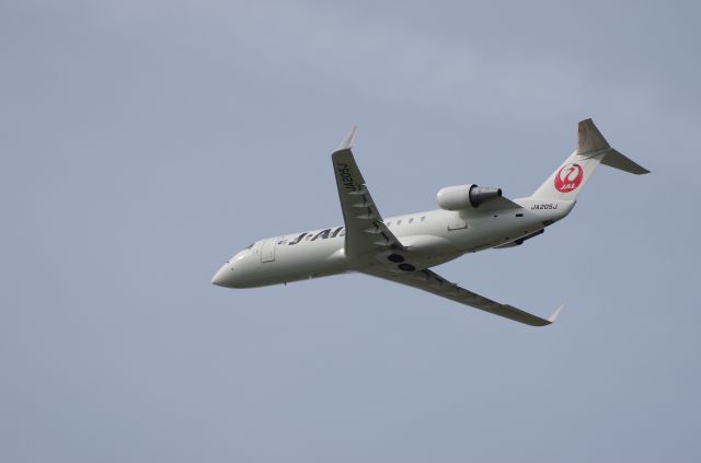 Canadair Regional Jet CRJ-200 (JA205J)