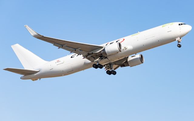 BOEING 767-300 (C-FPCJ)