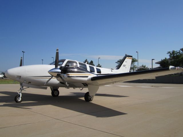 Beechcraft Baron (58) (N666LB) - Delivery day