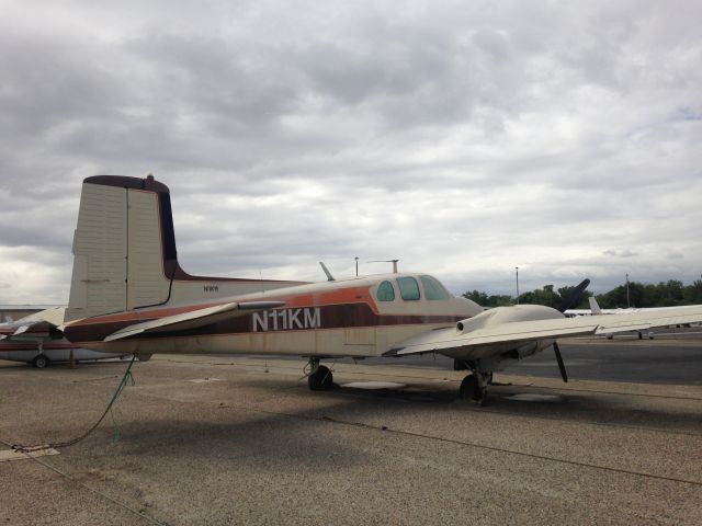 Beechcraft Bonanza (36) (N11KM)