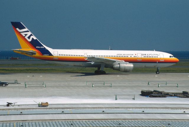 Airbus A300F4-200 (JA8477) - Taxing at Tokyo-Haneda Intl Airport on 2002/10/12