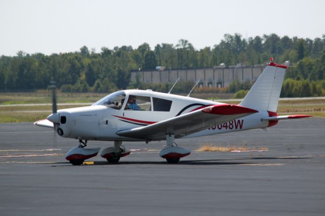 Piper Cherokee (N9648W)