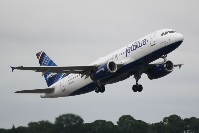 Airbus A320 (N639JB) - JetBlue Flight 164 (N639JB) "A Little Blue Will Do" departs Sarasota-Bradenton International Airport