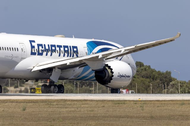 Boeing 787-9 Dreamliner (SU-GEU)