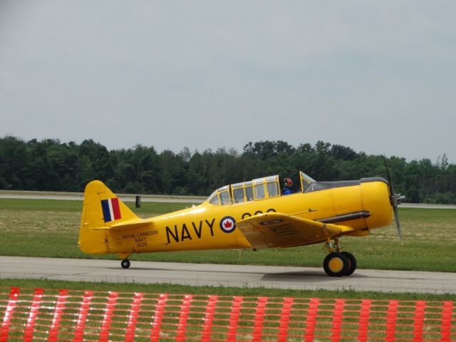 North American T-6 Texan (C-FNDB)